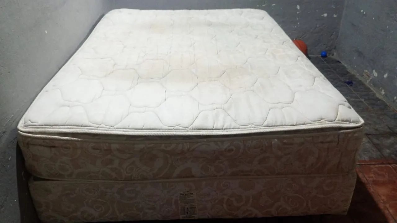 Cama de casal semi nova  - Foto 2