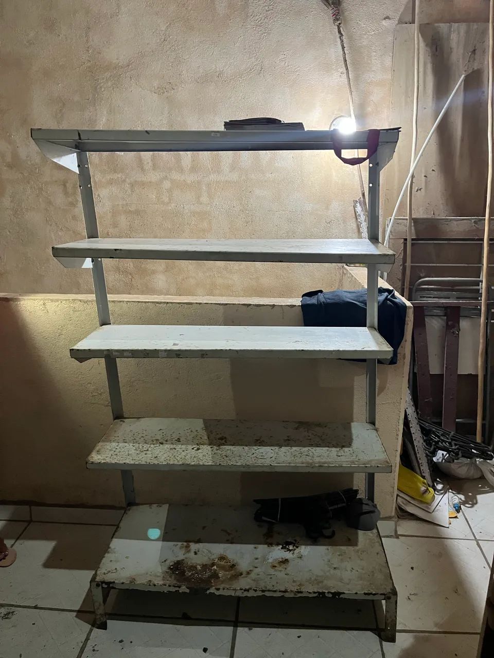 Vendo 3 estante de ferro 
