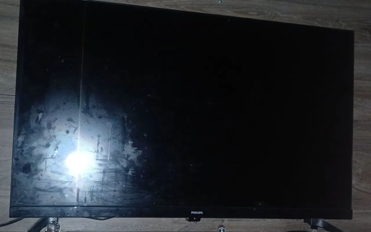 Smart tv philco 32'  SEM DEFEITO