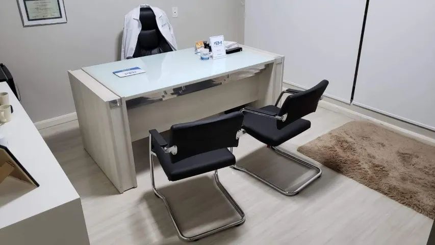 Mesa p/ Escritório c/ Vidro Branco (Edição Limitada) - Foto 2