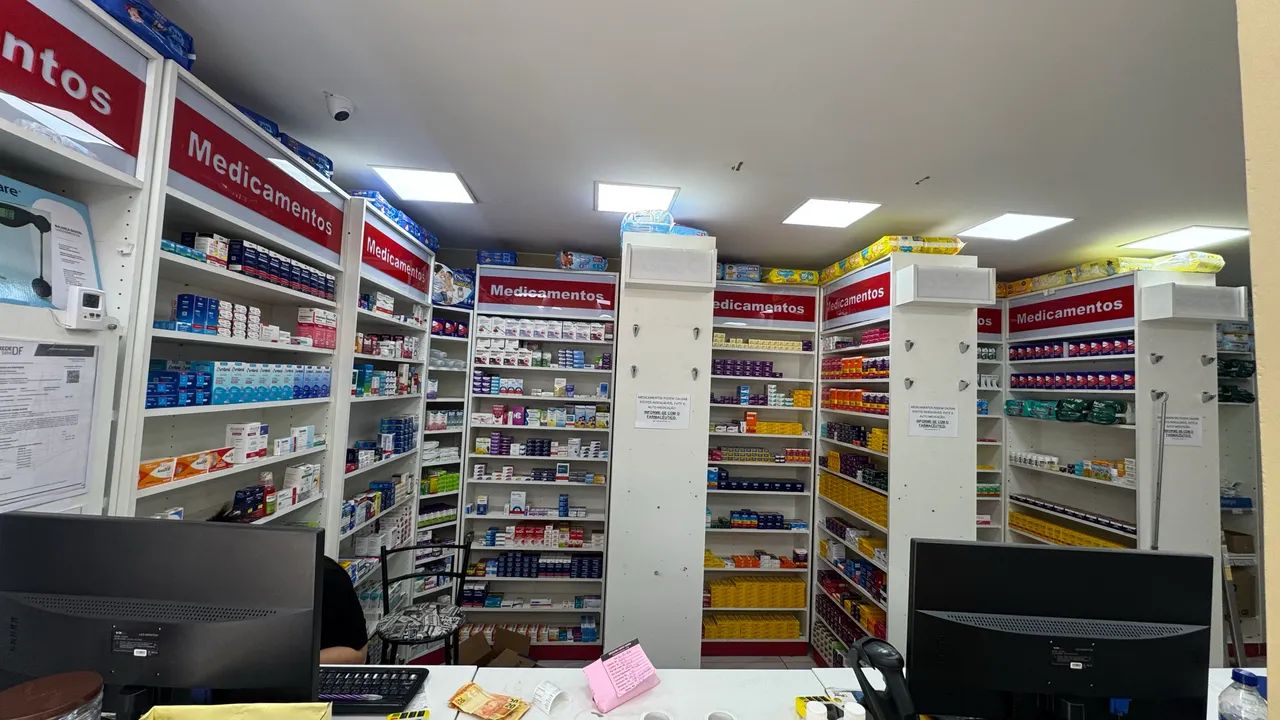 Vendo instalações de drogaria em samambaia 