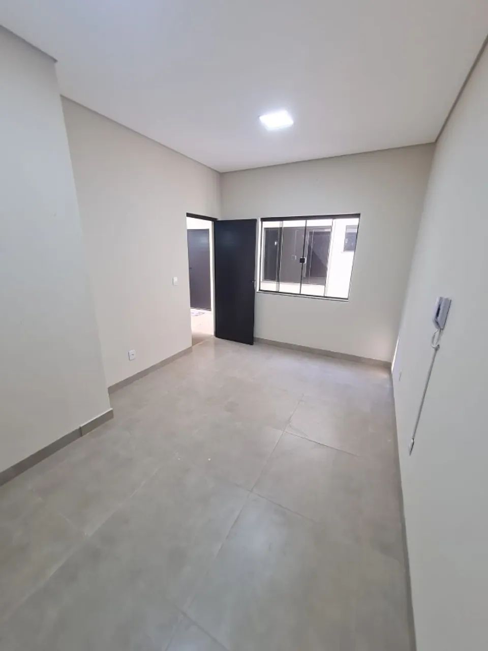 SALA COMERCIAL PARA LOCAÇÃO - SALA 03