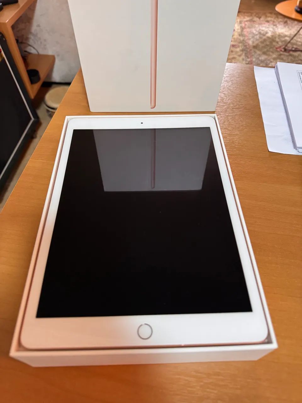iPad 8th geração wi-fi 128gb rose