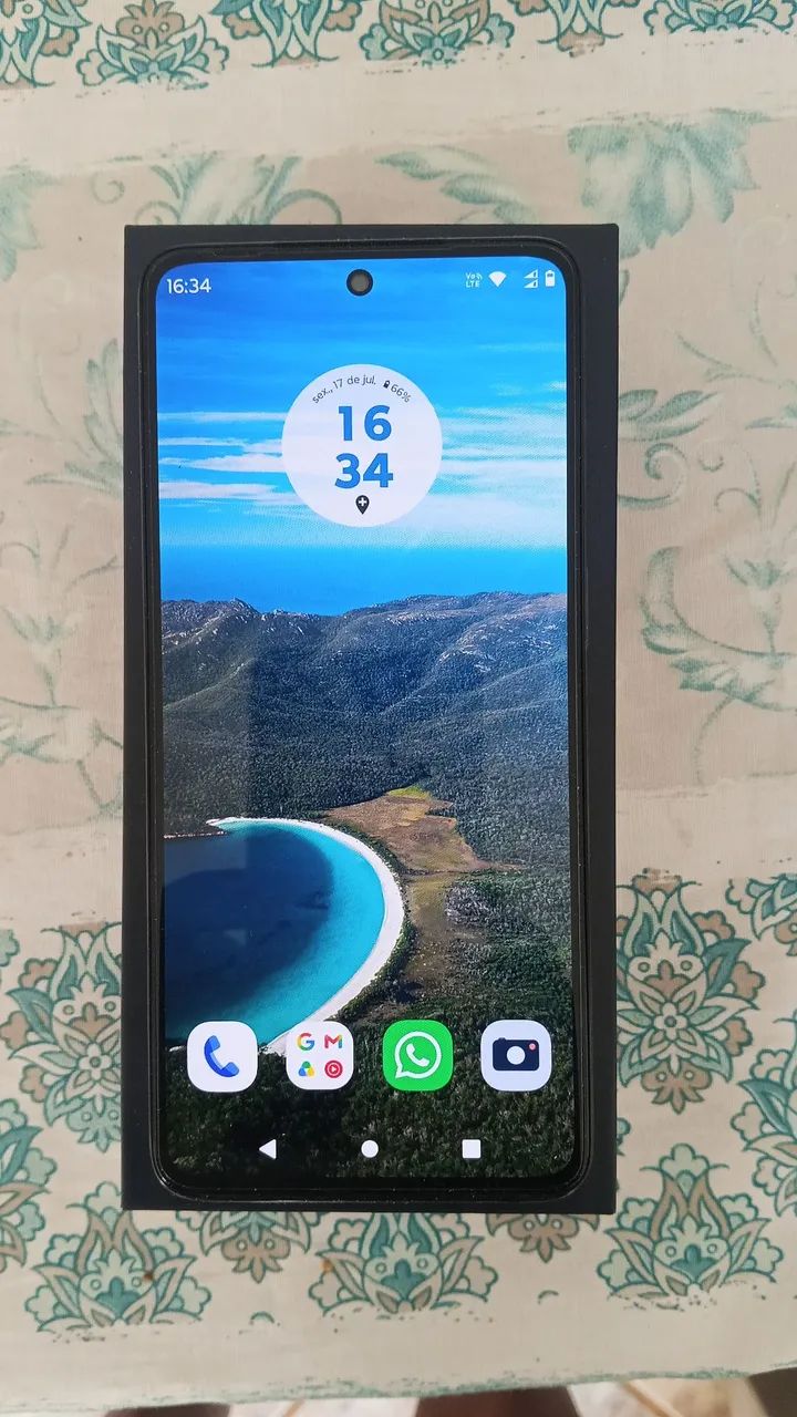 Moto G82 