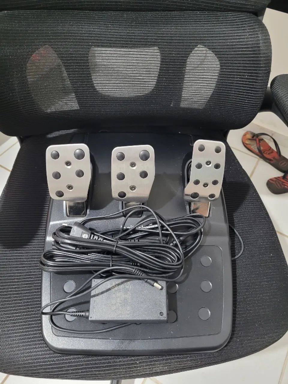 Volante Logitech G29 Driving Force - PS4 / PS3 - Foto 5