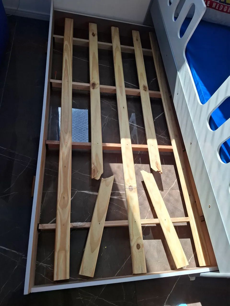 Cama infantil com auxiliar  - Foto 4