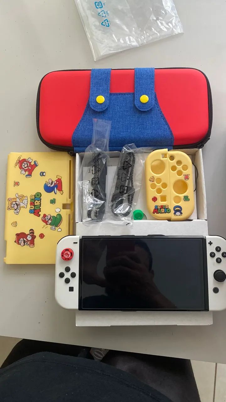 NITENDO SWITCH OLED +PS4 - Consoles de Vídeo Game - Jardim América
