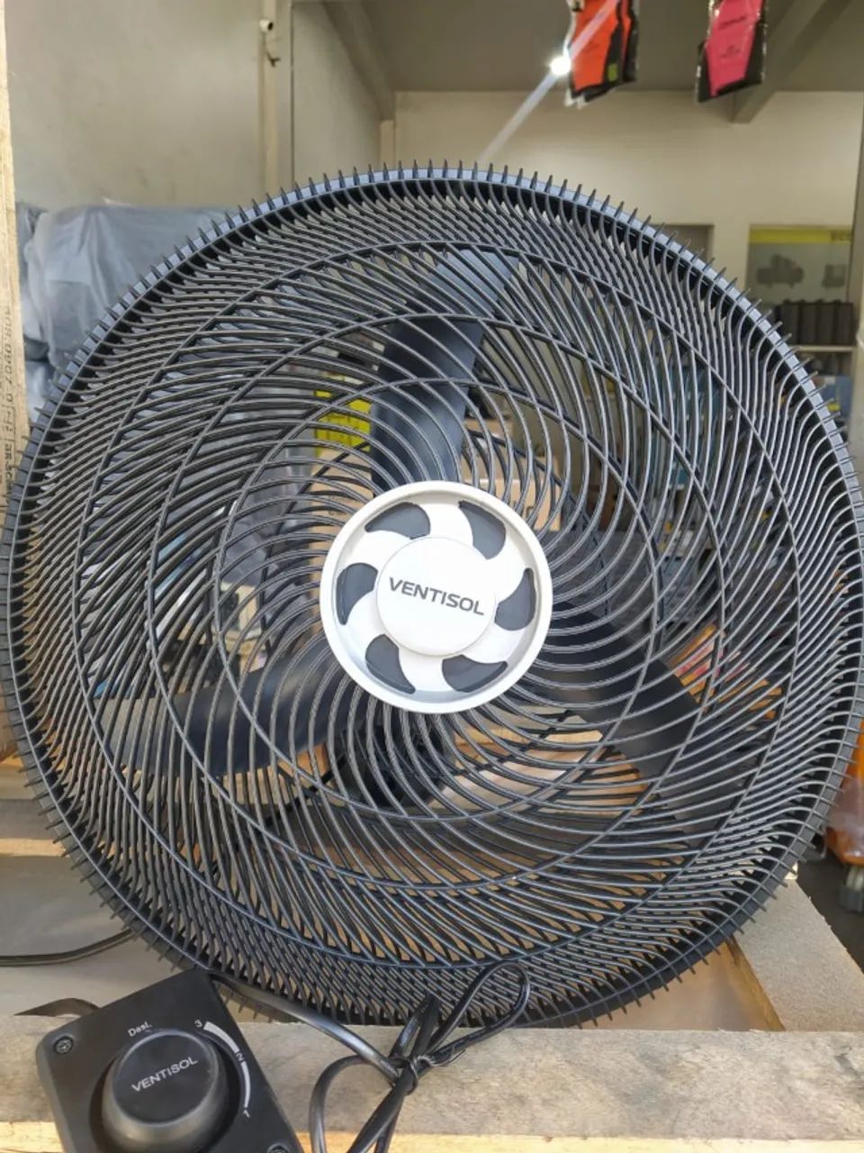  Ventilador de Parede - 50Cm Volt: 127V  - Foto 3