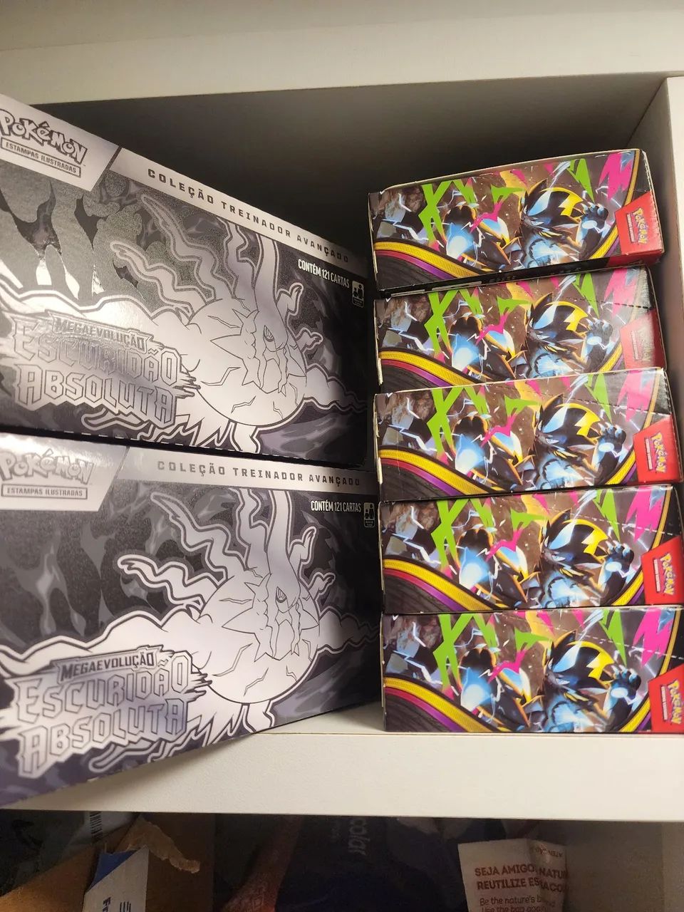 Pokemon TCG caixa ETB escuridão absoluta 
