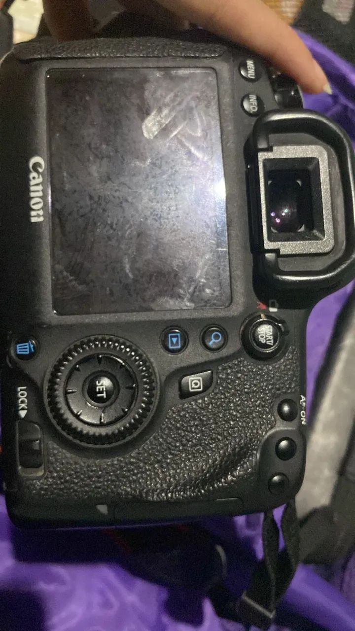 CANON 6D + LENTE 50mm + 3 BATERIAS ORIGINAIS - Foto 6