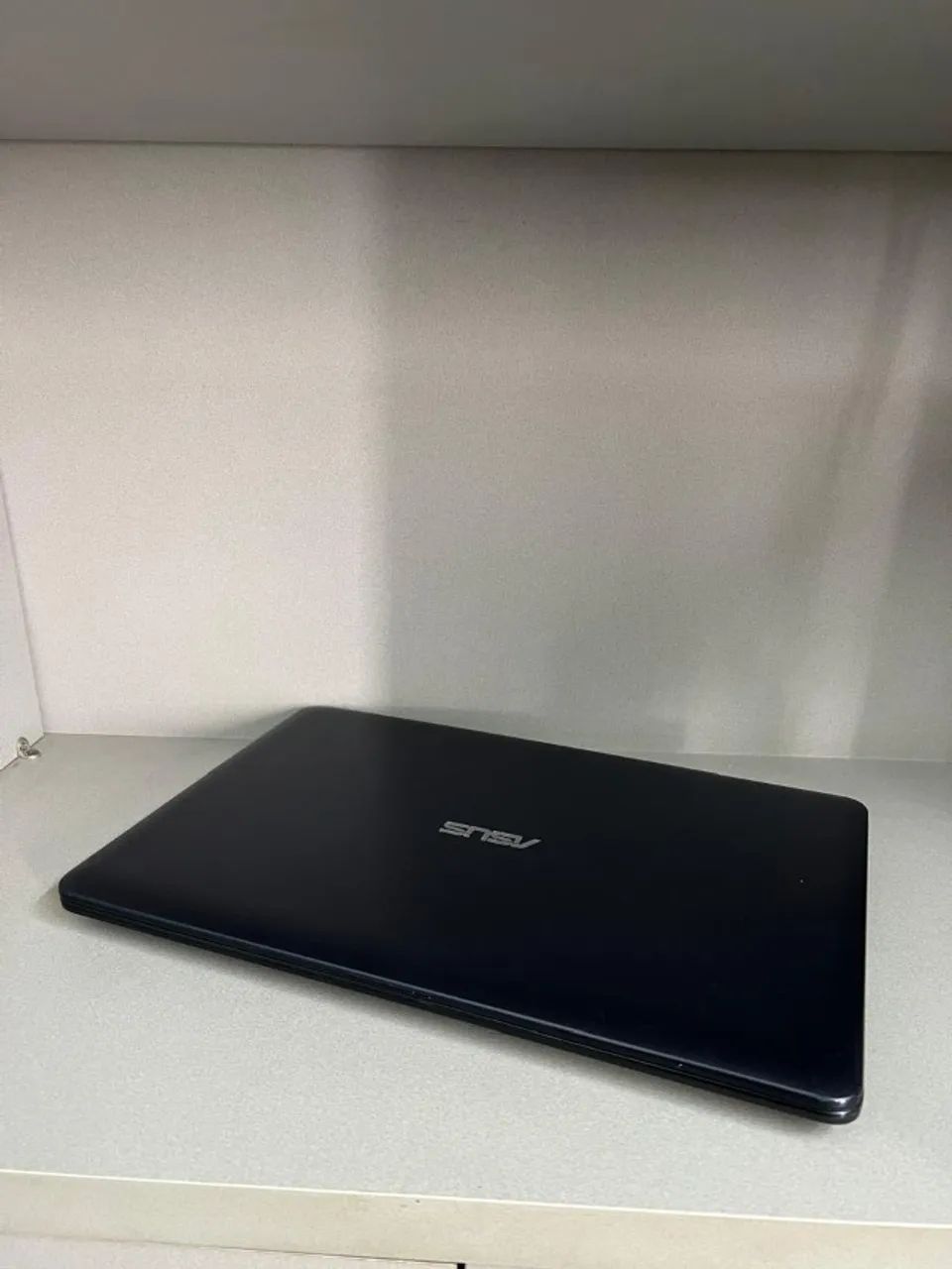 Notebook Asus - Celeron N4020 - 4Gb Ram DDR4 - 120Gb de SSD  - Foto 4