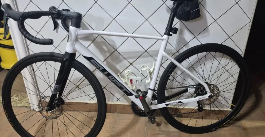 Bicicleta Swift Enduravox Comp Disc 2024