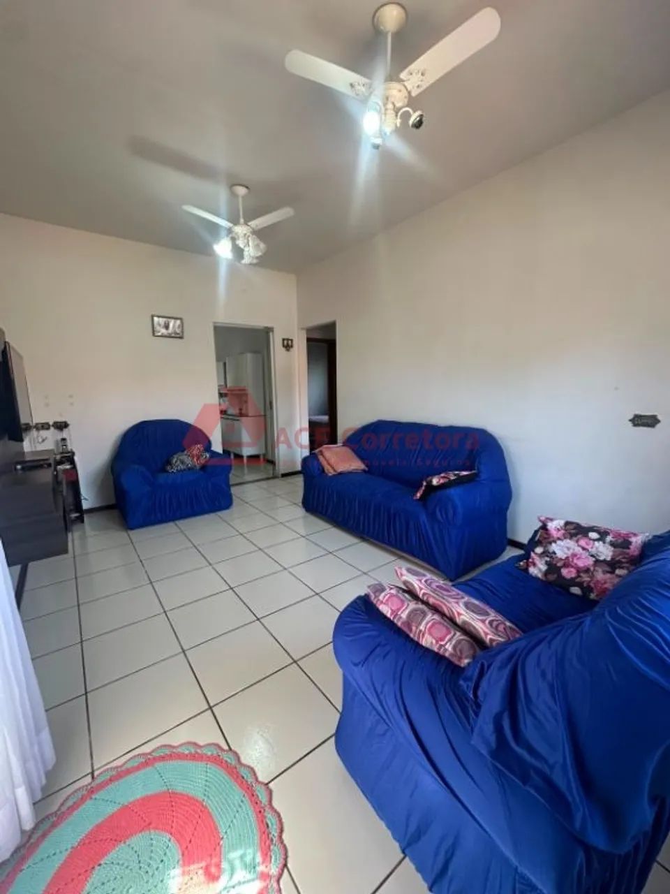 Casa com 2 Dormitórios e Garagem para 2 Carros - Foto 4
