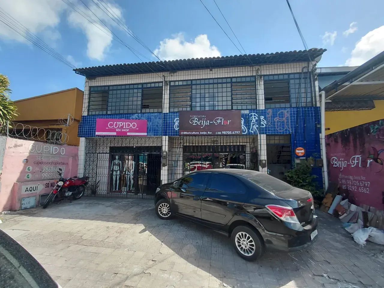 Prédio para venda tem 300 m2 com 04 imóveis em Parangaba - Fortaleza - CE
