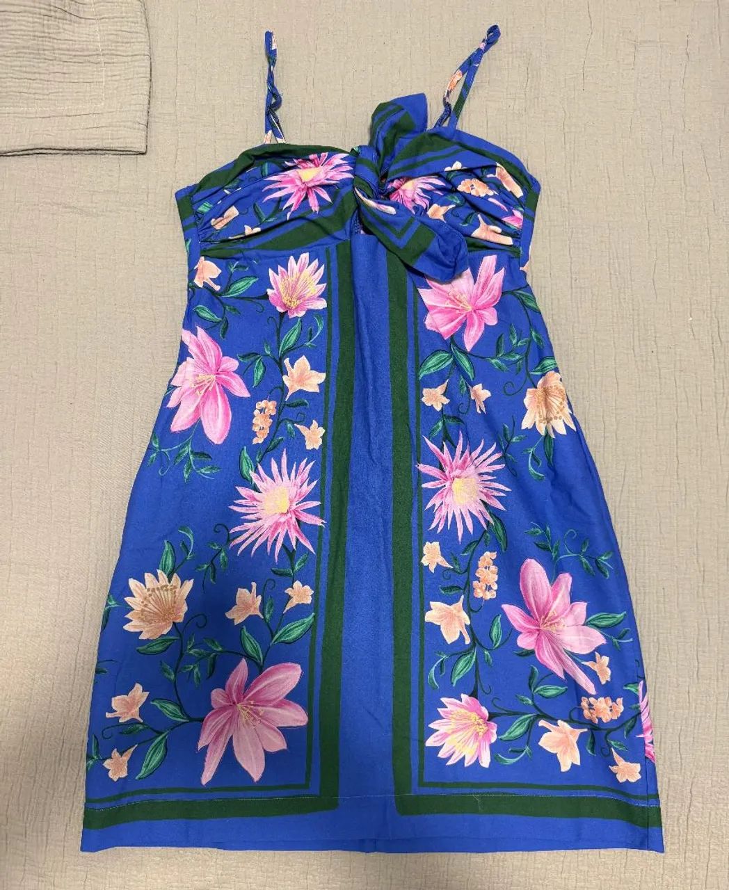 Vestido Farm Curto lenço  - Foto 2