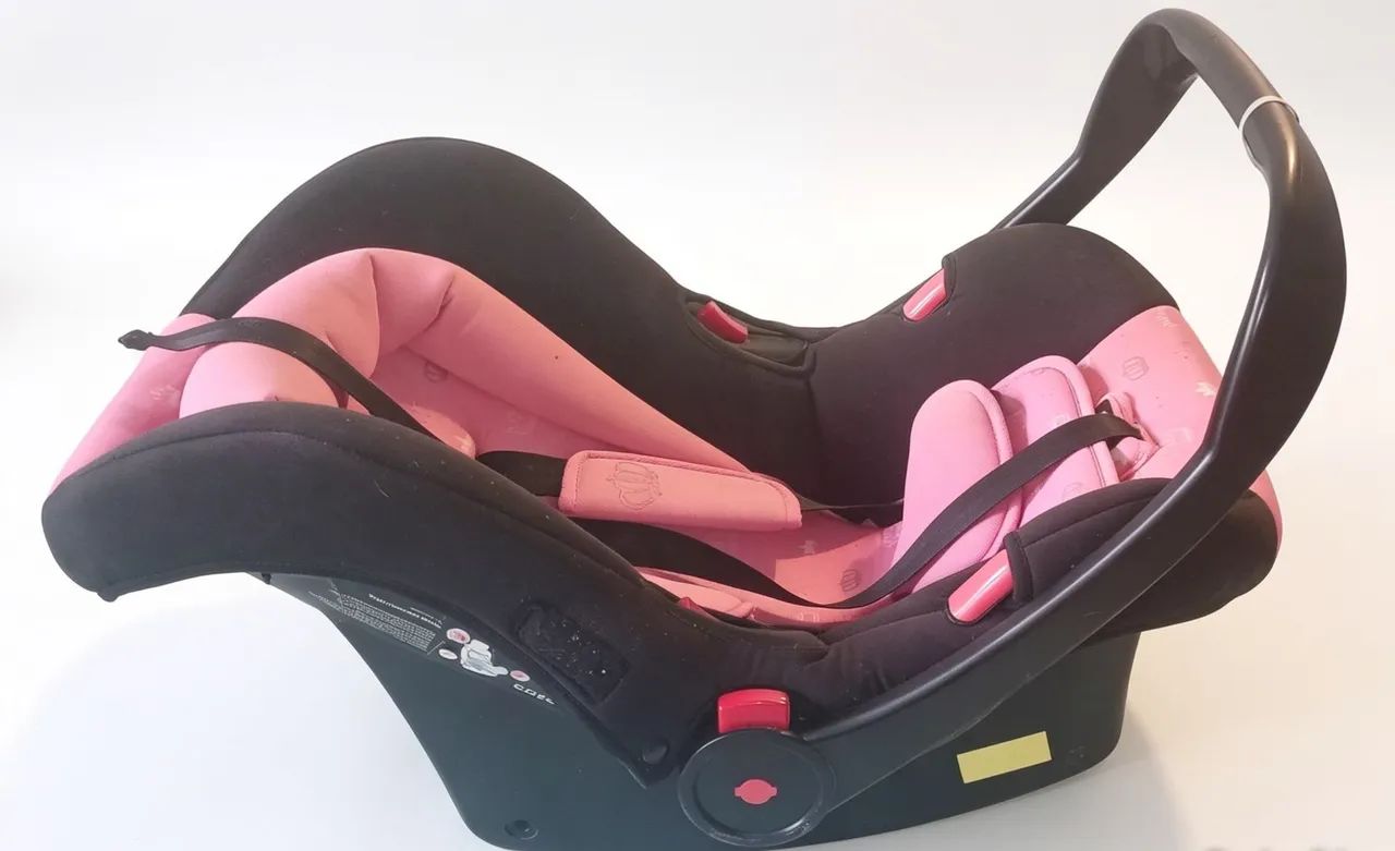 Carrinho de bebê, bebê conforto  - Foto 2