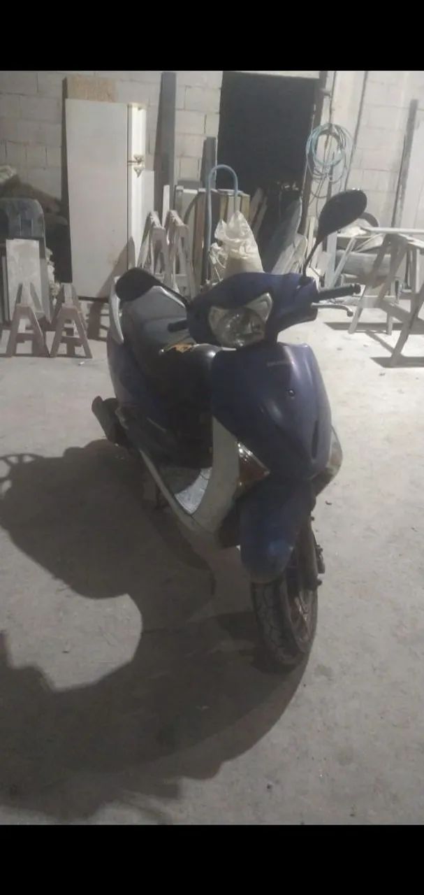 Honda lead 