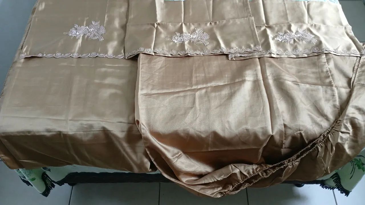 Vendo kit de cama de casal - Foto 2