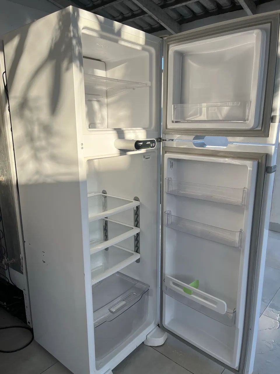 Vende-se geladeira cônsul