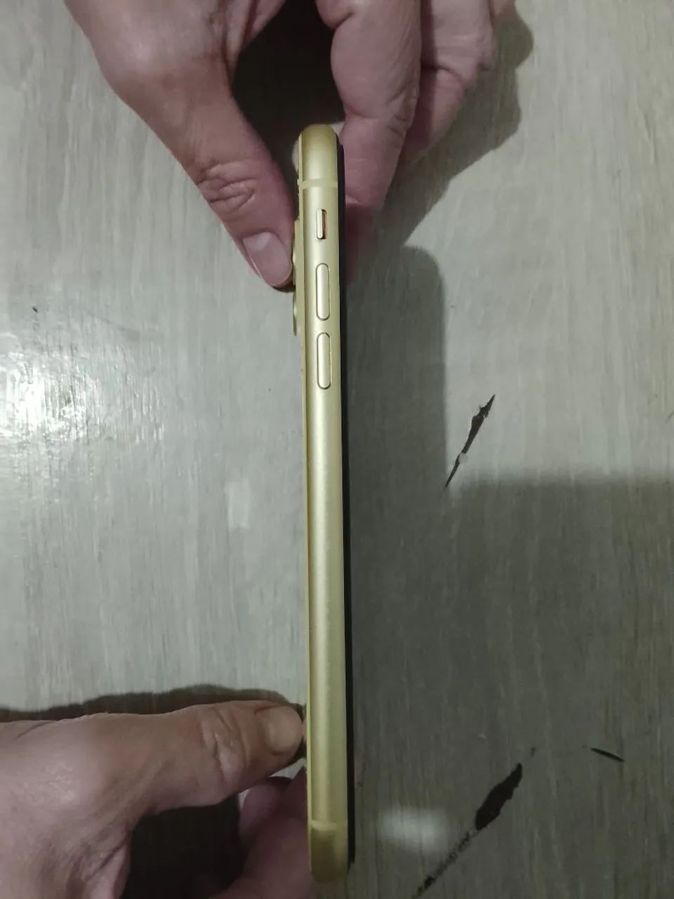 Telefone celular iPhone 11 - Foto 3