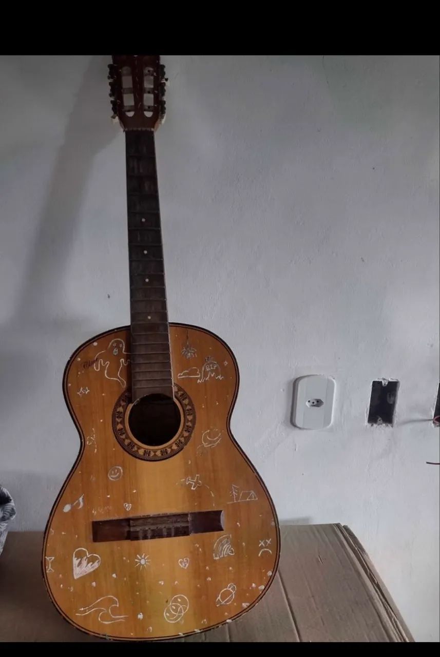 Tem q comprar corda e o rastilho 