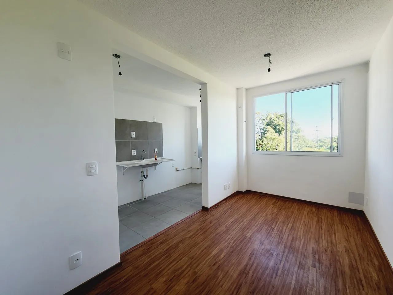 Imóvel para Locação de 2 Dormitórios em Sarandi, Porto Alegre