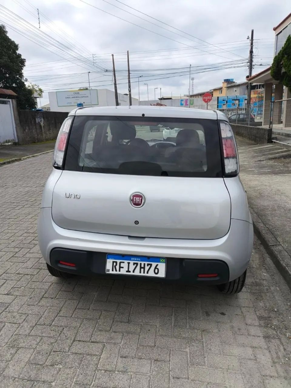 Fiat Uno Attractive 1.0 EVO Fire Flex 8V 5P 2021 - Foto 4