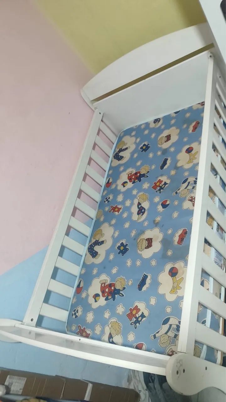 Berço que vira cama