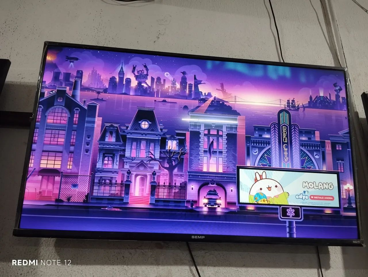 Tv marca Semp Roku 43 polegada semi-nova 