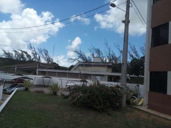 Vendo excelente apartamento todo reformado e mobiliado com garagem coberta 2/4 no planalto - Foto 15