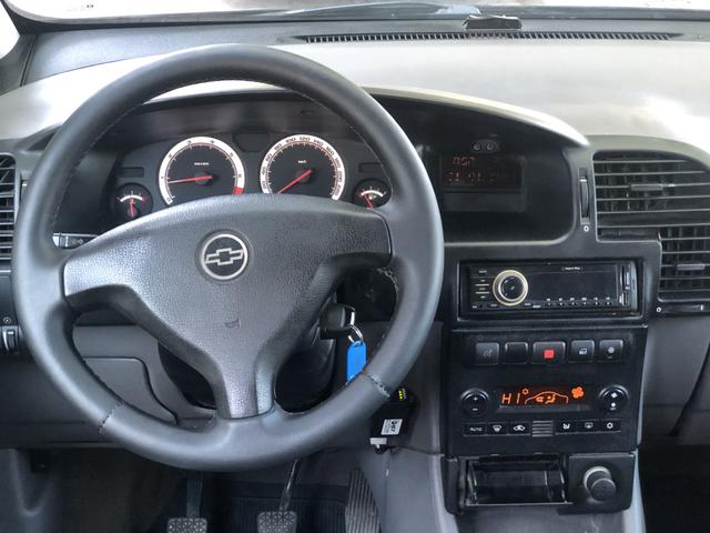 Zafira 2.0 8v 2011 gnv 23.990,00 - Foto 8