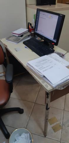 Vendo 4 mesas de escritório no estado - Foto 5