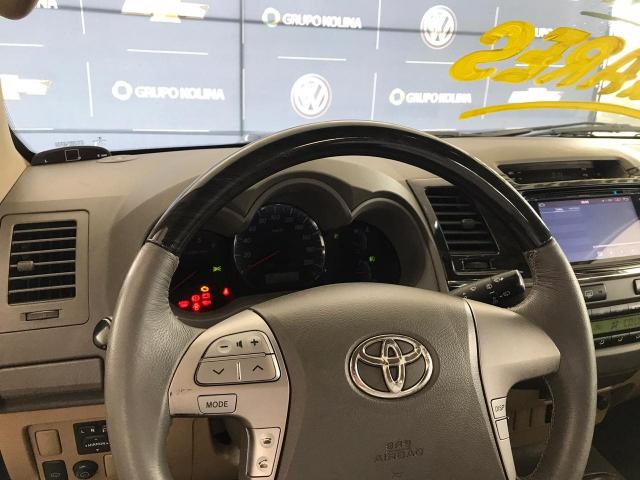 TOYOTA HILUX SW4 2012/2013 3.0 SRV 4X4 7 LUGARES 16V TURBO INTERCOOLER DIESEL 4P AUTOMÁTI - Foto 15