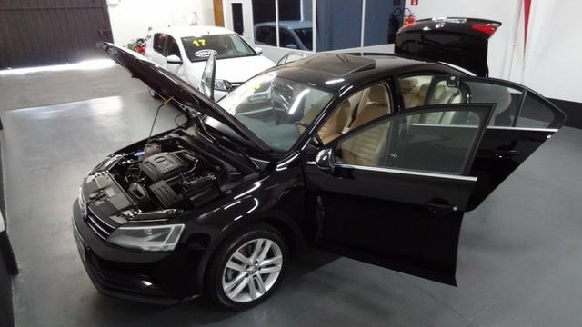 Volkswagen Jetta 2.0 TSI Highline DSG - Foto 16