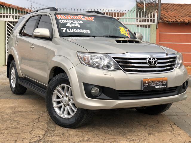 Hilux Sw4 3.0 Aut Diesel 7 lugares 2014 - Foto 2