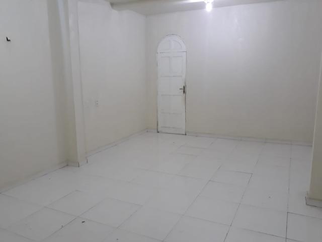Alugo Casa no Parque 10 com 1 Quarto, Fica bem no Centro do Parque 10 - Foto 8