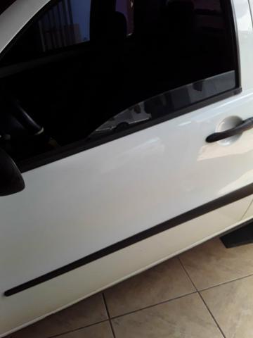 Vendo ou troco por carro de menor valor! - Foto 2