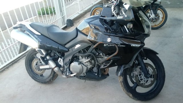 Sucata de moto para retirada de peças Suzuki DL 1000 V-Strom 2007 - Foto 3