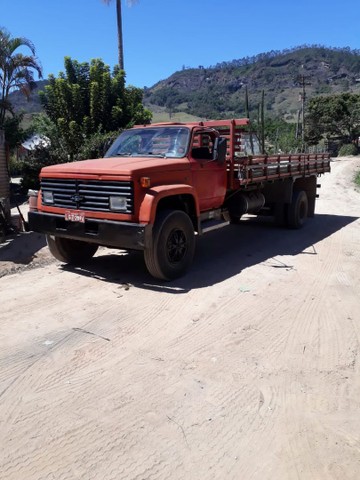 CAMINHÃO CHEVROLET 13000 ANO 85