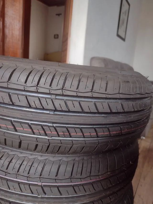 Pneus 185/70 R13 Novos