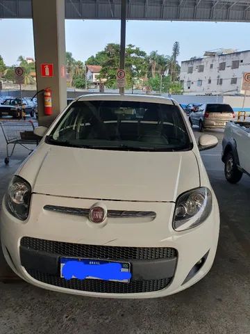 Fiat Palio Atractive branco 1.0 8v