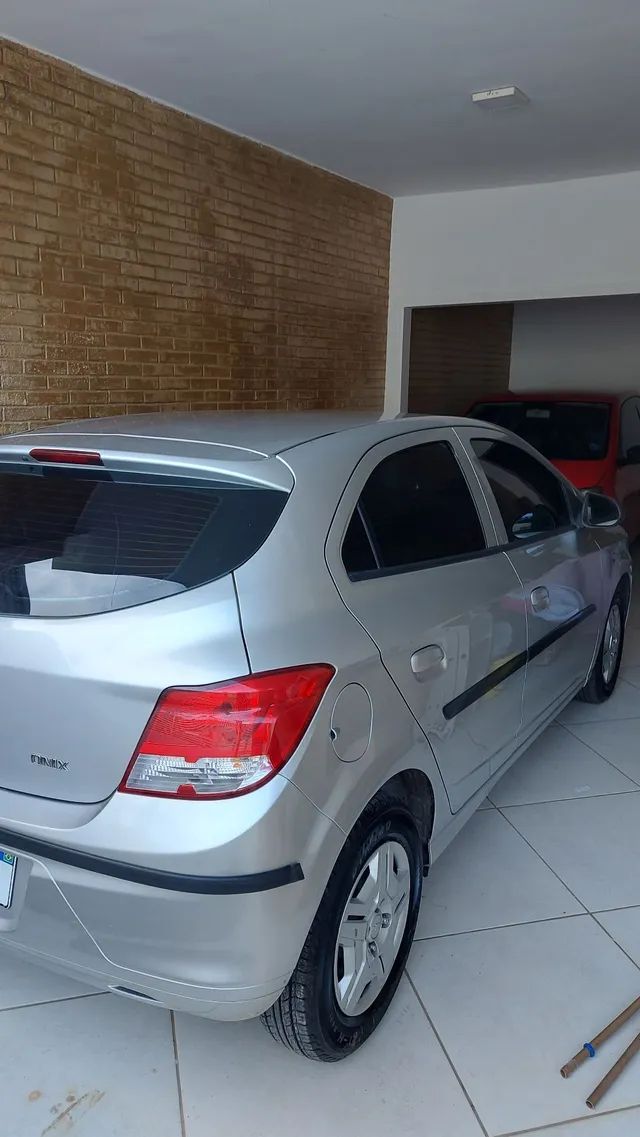 Carros Chevrolet Onix 2017 Usados no Brasil