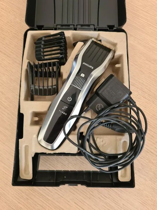 Máquina para cortar Cabelo e Barba Phillips Norelco HC5450/80 - Foto 4