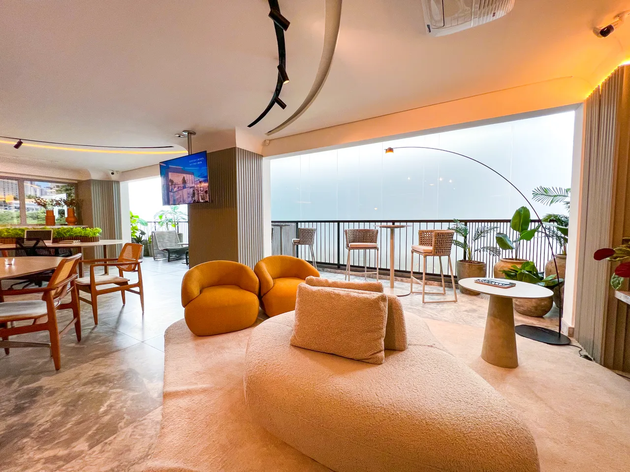 Nurban Ecobusiness Design comercial 130m²