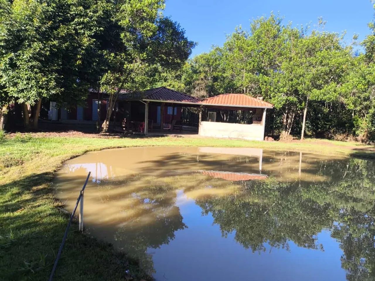 VENDO CHÁCARA EM PLANALMIRA COM CORREGO  - Foto 3