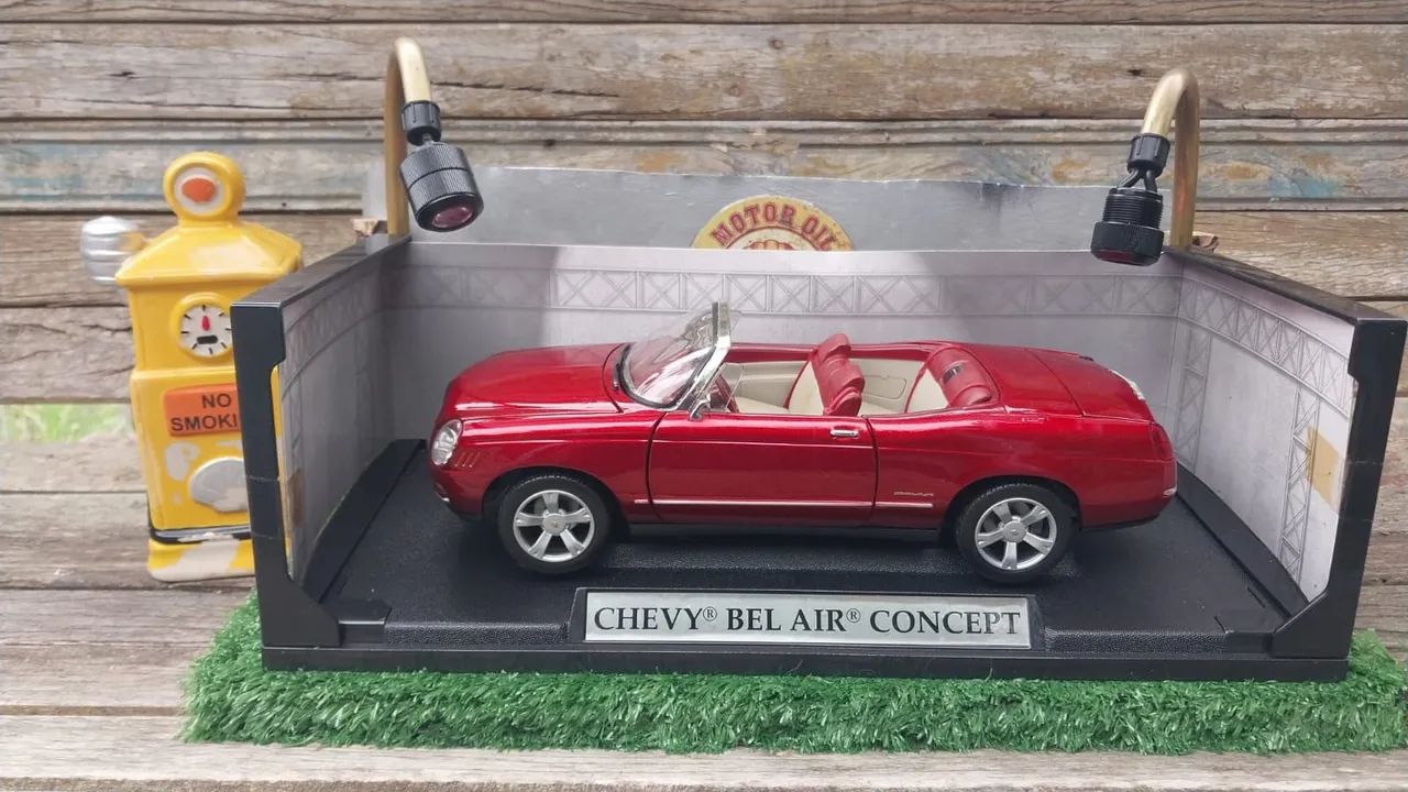 Miniatura de carro 1:18 Chevy Bel Air Concept
