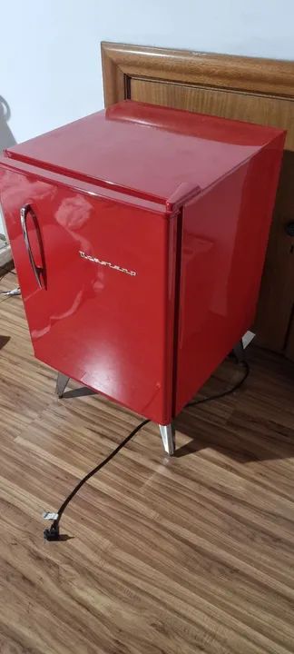 Geladeira retrô vermelha Brastemp  - Foto 4