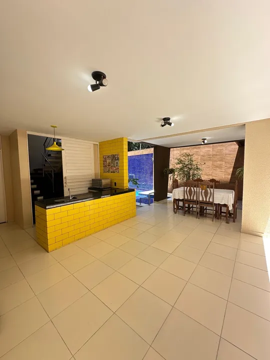 Casa moderna com 4quartos em condomínio fechado