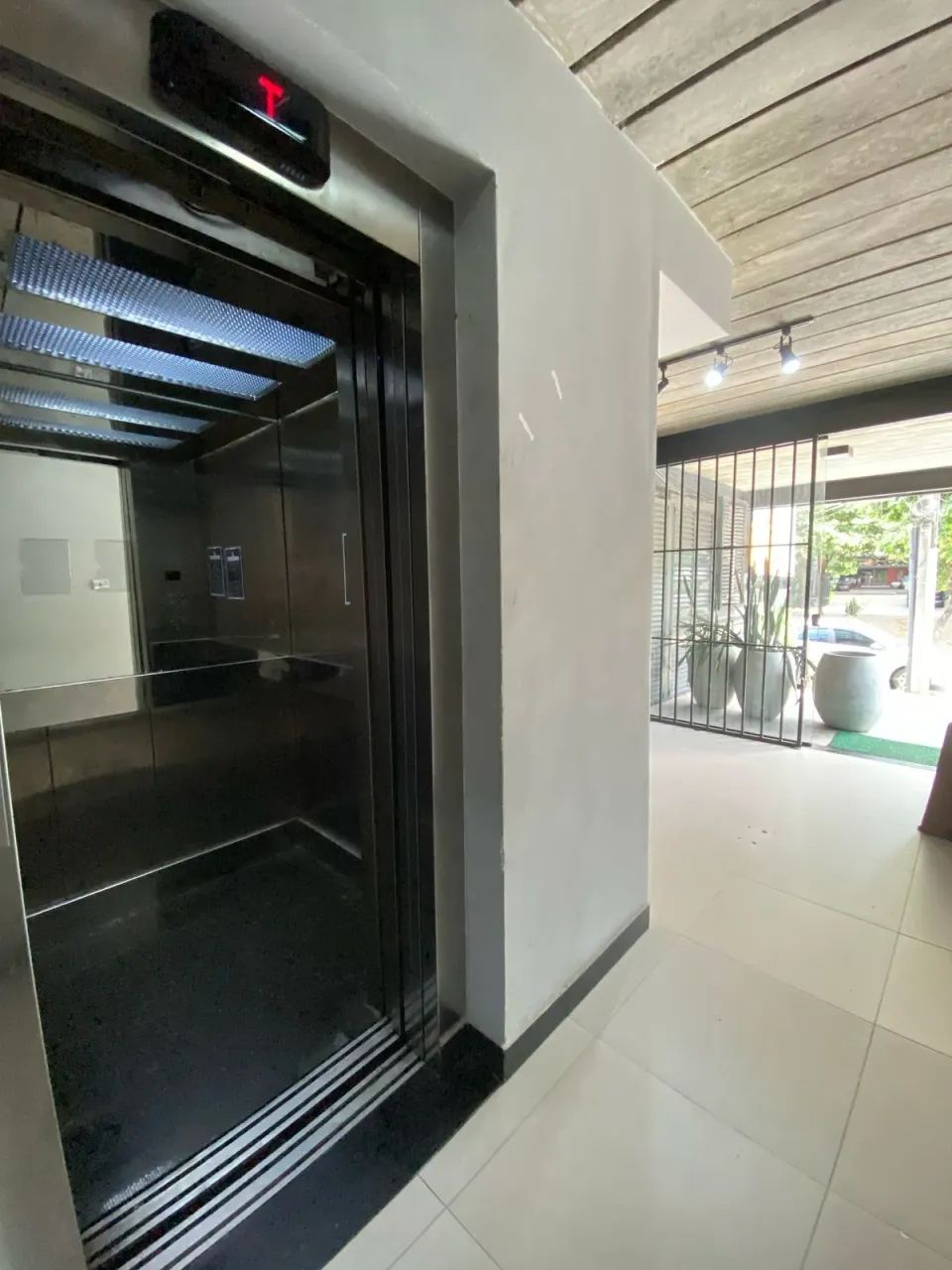 SALA PRONTA PARA LOCAÇÃO NA VILA SANTA CECÍLIA - Foto 2