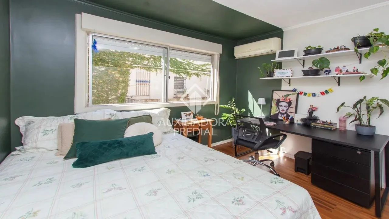 Apartamento à venda no bairro Mont Serrat com 53 m² e 2 dormitórios/quartos.